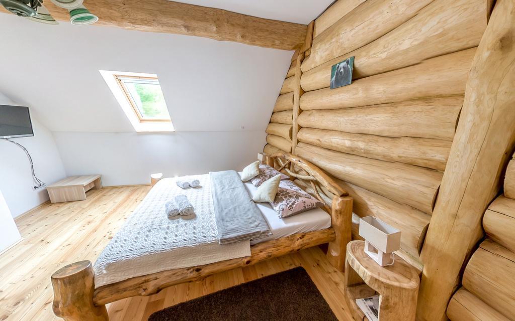 Villa BeaR's LOG Selište Drežničko Exterior foto